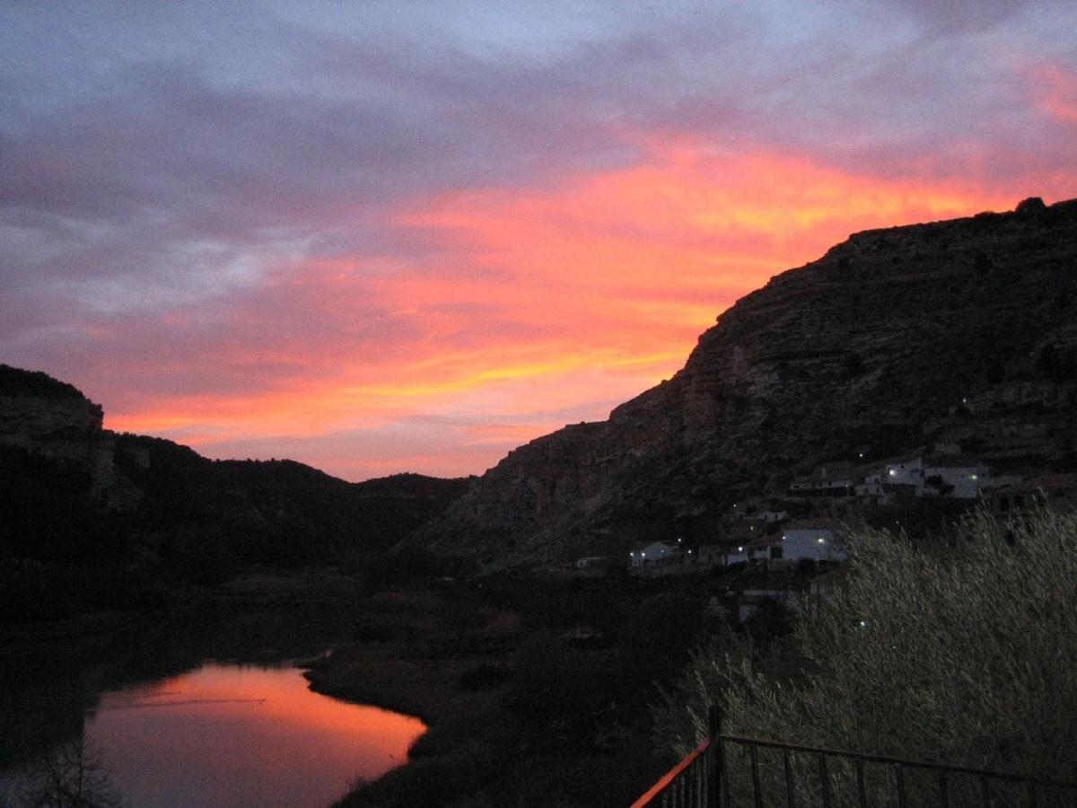 Alcala Del Jucar, Casa Rural Rio Tranquilo 2 -Luxury 5 Estrellas- Exteriör bild